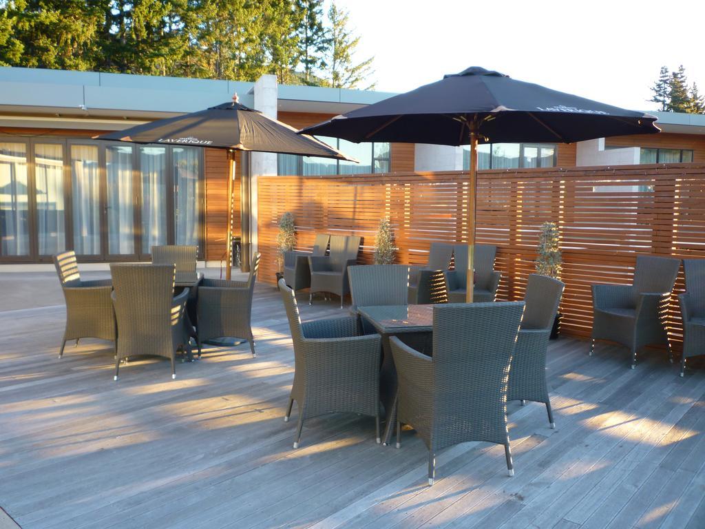 ซีเลคบรามาร์ลอดจ์แอนด์สปา Hotel แฮนเมอร์สปริงส์ ภายนอก รูปภาพ The terrace at the hotel