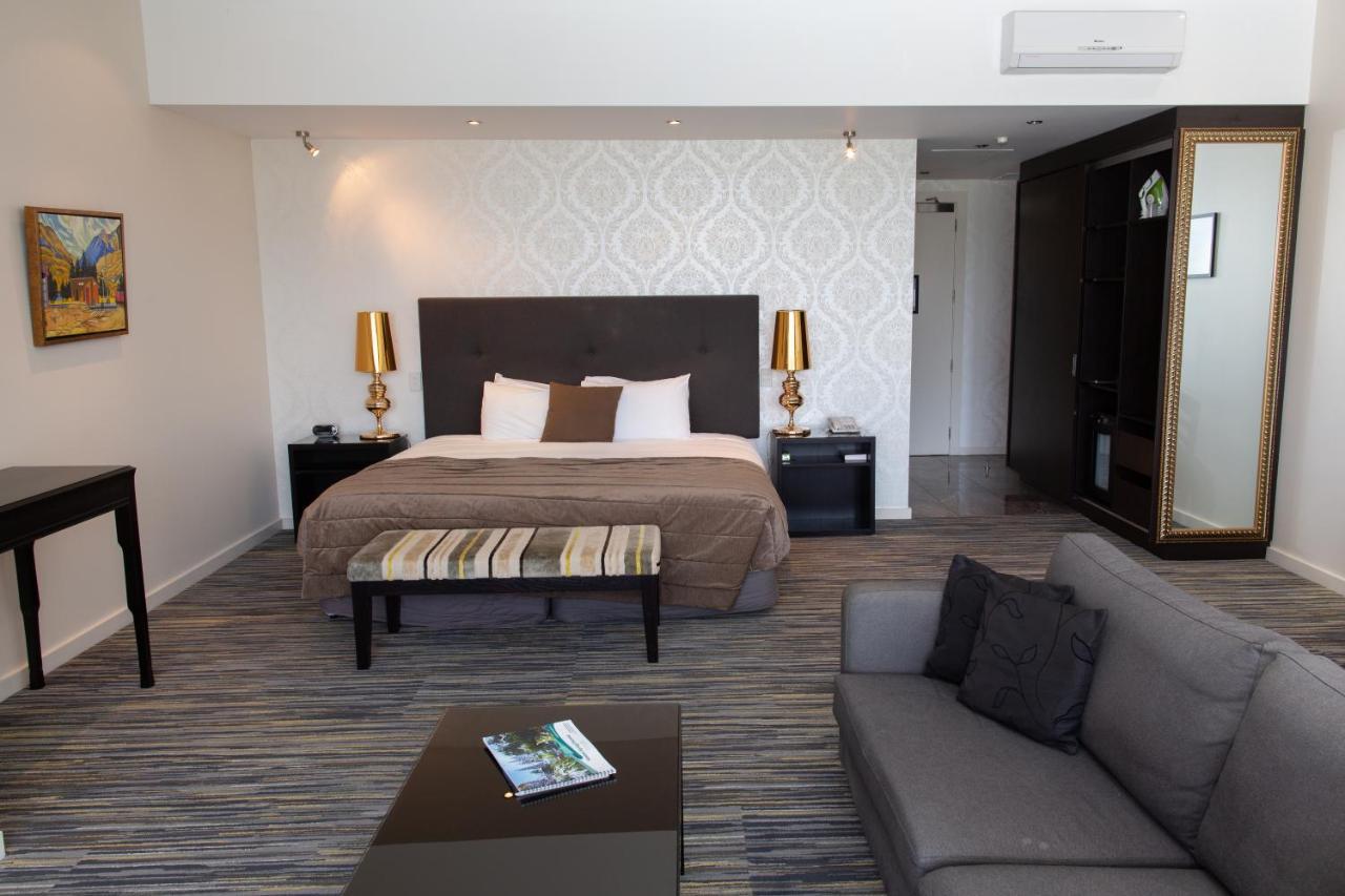 ซีเลคบรามาร์ลอดจ์แอนด์สปา Hotel แฮนเมอร์สปริงส์ ภายนอก รูปภาพ A suite at the hotel